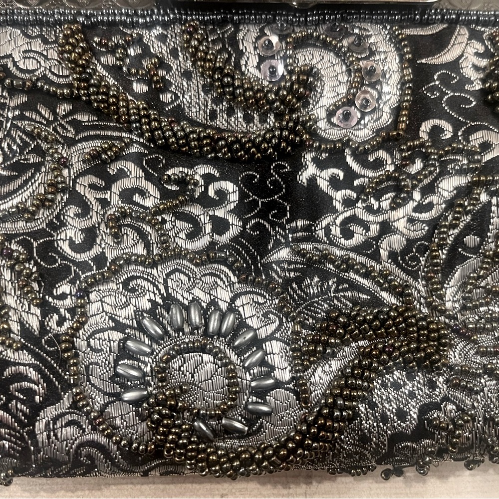 Moni Couture Black Silver Beaded Sequined Evening Occasion Clutch Bag Chain - Picture 3 of 7